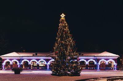 Julelys på Basarbygningen